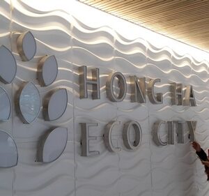 Biển chỉ dẫn Mica 18-579