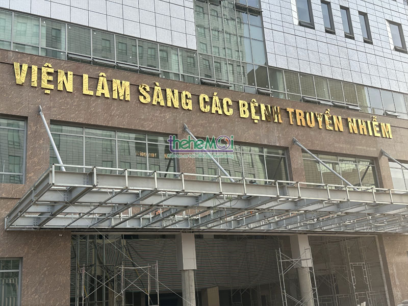 chu inox vang guong 16