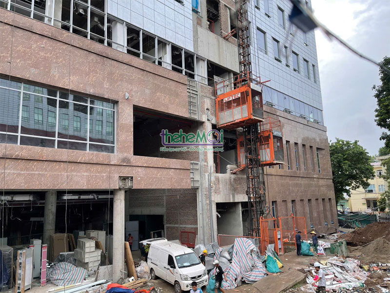 chu inox vang guong 38