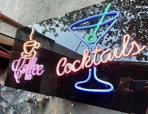 Biển quảng cáo led 18-784