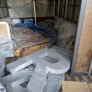 Biển chữ hút nổi mica 13