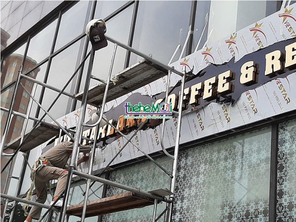 bien mat tien cua hang cafe KD 01d