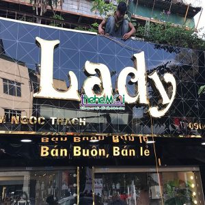 bien mat tien cua hang thoi trang Lady