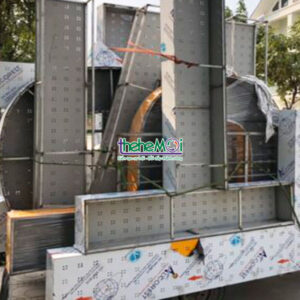 biển quảng cáo trên nóc tòa nhà