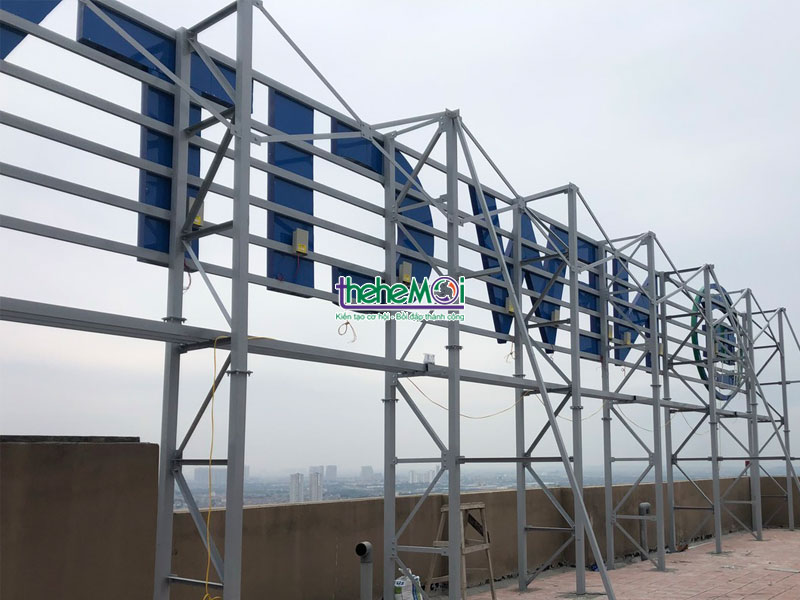 biển quảng cáo trên nóc tòa nhà