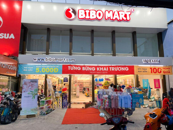 biển shop quần áo trẻ em bibo mart