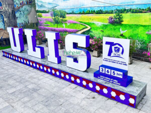 Biển quảng cáo chữ nổi