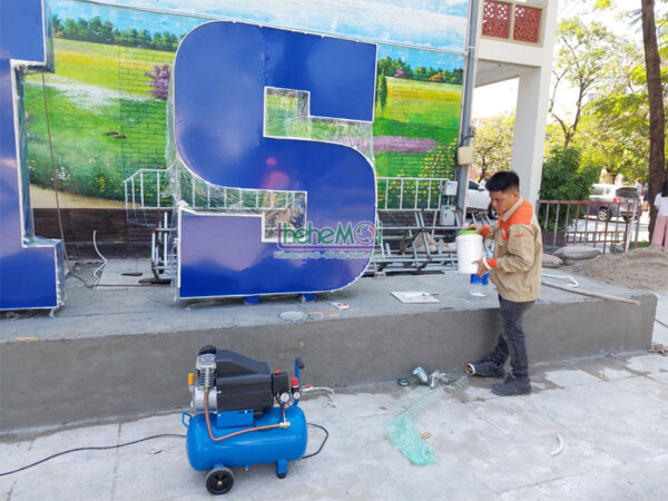 Biển quảng cáo chữ nổi