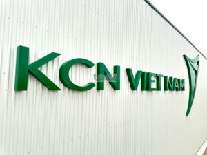 bien quang cao du an kcn viet nam 09k 2